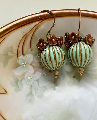 Handmade Earrings: Green Globes