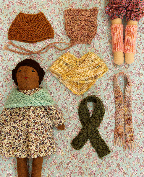 Little Accessories for Dolls Knitting Pattern